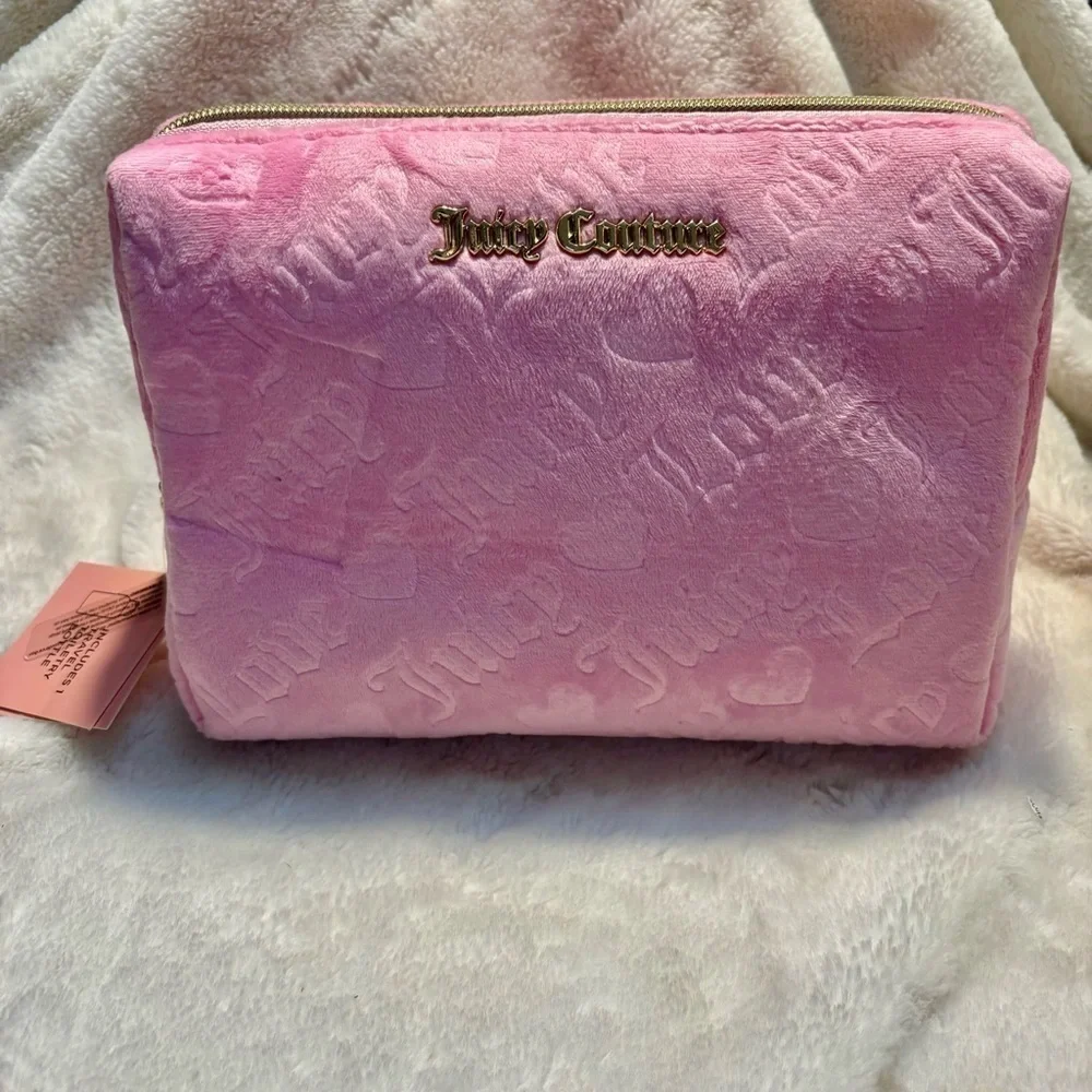 NWT Juicy Couture Travel Cosmetic Bag Pale Pink Velour Large w/travel bottle